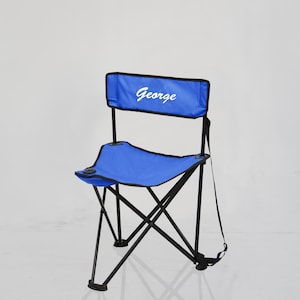 Silla portátil Silla de camping al aire libre Sillas plegables de mochilero compactas azules con bolsillos laterales Empacable Ligero Heavy Duty Hiking Beach
