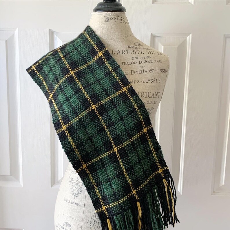 Handwoven Wallace Hunting Family Tartan Scottish Plaid Scarf image 2