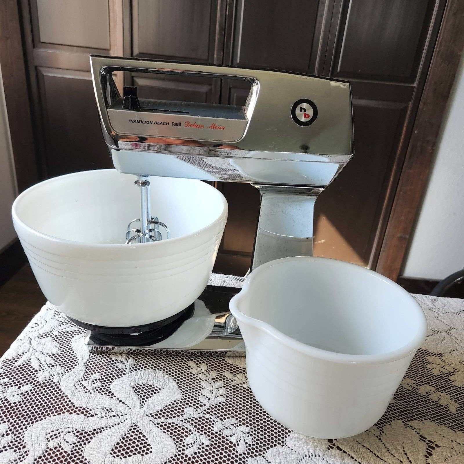 Hamilton Beach Scovill Chrome Deluxe Mixer W Pyrex Bowls Etsy