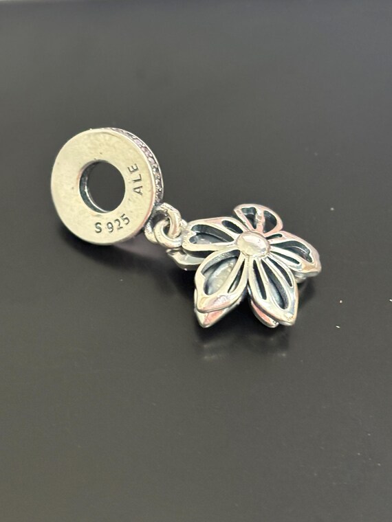 Genuine PANDORA Cherry Blossom Moveable Dangle Charm 790667C01