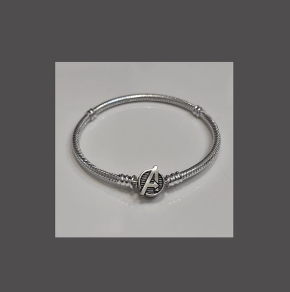 Genuine PANDORA Moments Marvel the Avengers Logo Clasp Snake Chain