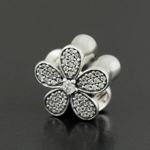 Genuine PANDORA Dazzling Daisy Charm 791480CZ Sterling Silver Cz Brand New RETIRED Comes with PANDORA Gift Pouch Fast Postage