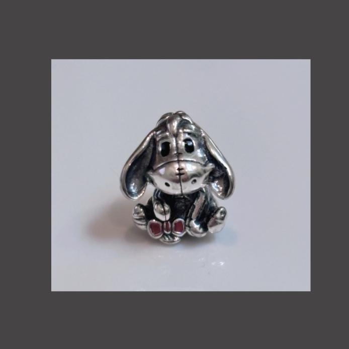 Authentic Chamilia Disney Love, Winnie the Pooh Charm Bead 2020-0676 Gift Boxed