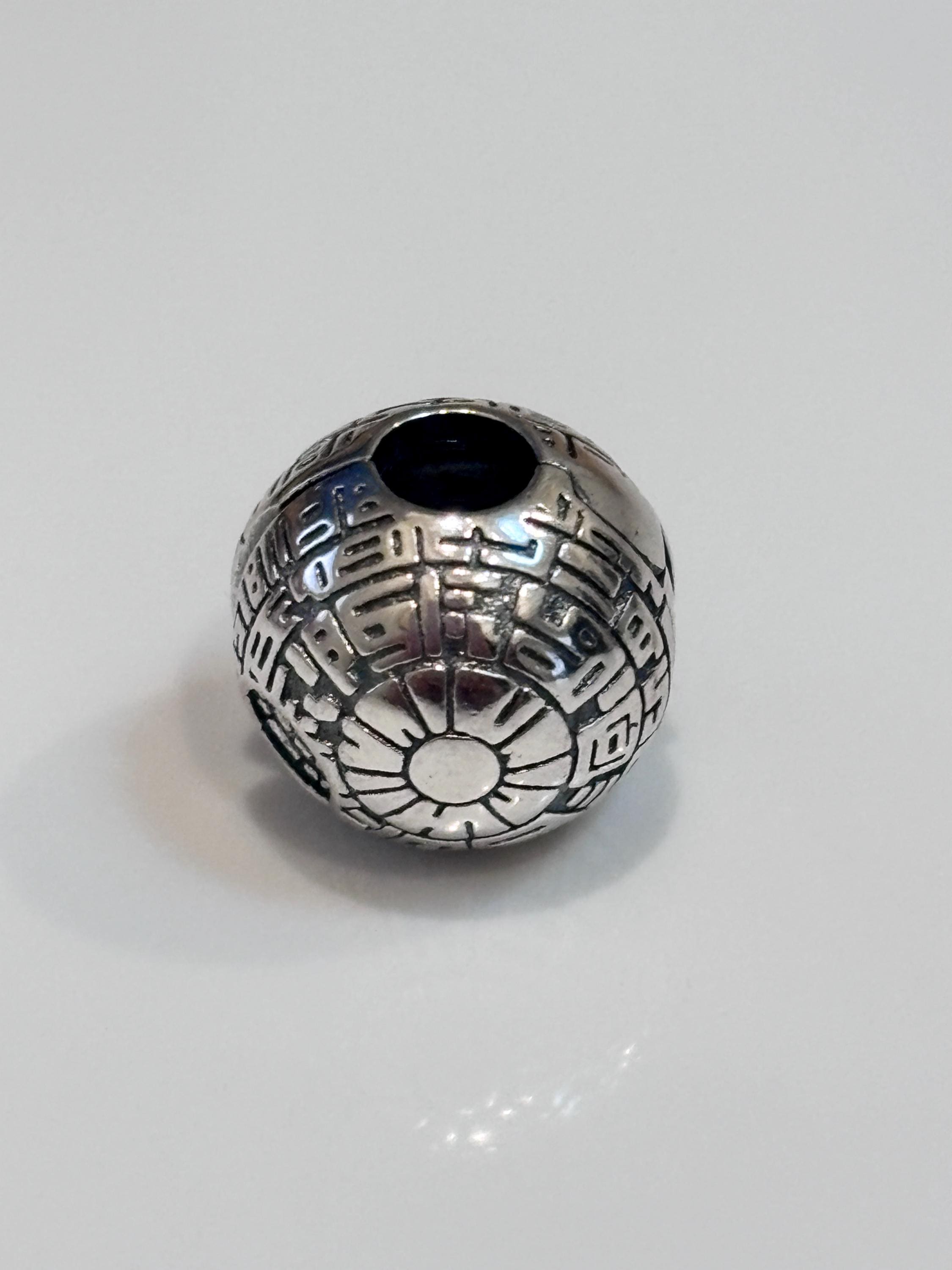 PANDORA STAR WARS　DEATH STAR　クリップ　チャーム Genuine PANDORA Star Wars Death Star Clip 799513C00 Sterling