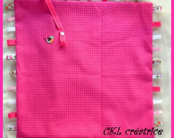 Grand doudou étiquettes rose nid d'abeille et jersey