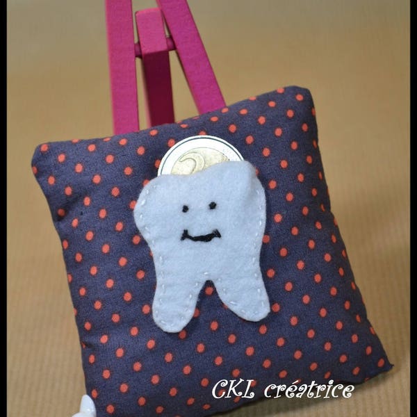 Petit coussin dent pour petite souris