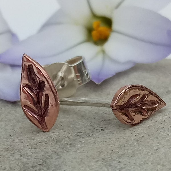 Leaf Stud Earrings, Copper leaves, Leaf Jewellery, Copper Earrings, Leaf Studs, Leaf Gift,Nature Earring,Post earrings,Tiny Studs,Botanical