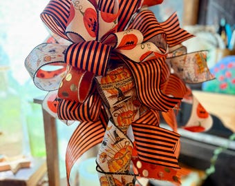The Draco Black & Orange Halloween Bow, bow for wreaths, lantern bow, mailbox bow, polka dot bow, spooky bow, creepy bow, pumpkin bow