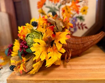 Fall Cornucopia Table Centerpiece: Thanksgiving Horn of Plenty Decor