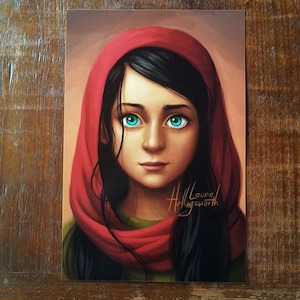 Peut inclure: Une peinture d'une jeune femme aux longs cheveux noirs portant une cape à capuche rouge. Ses yeux sont d'un bleu vif et elle a une expression douce sur son visage.