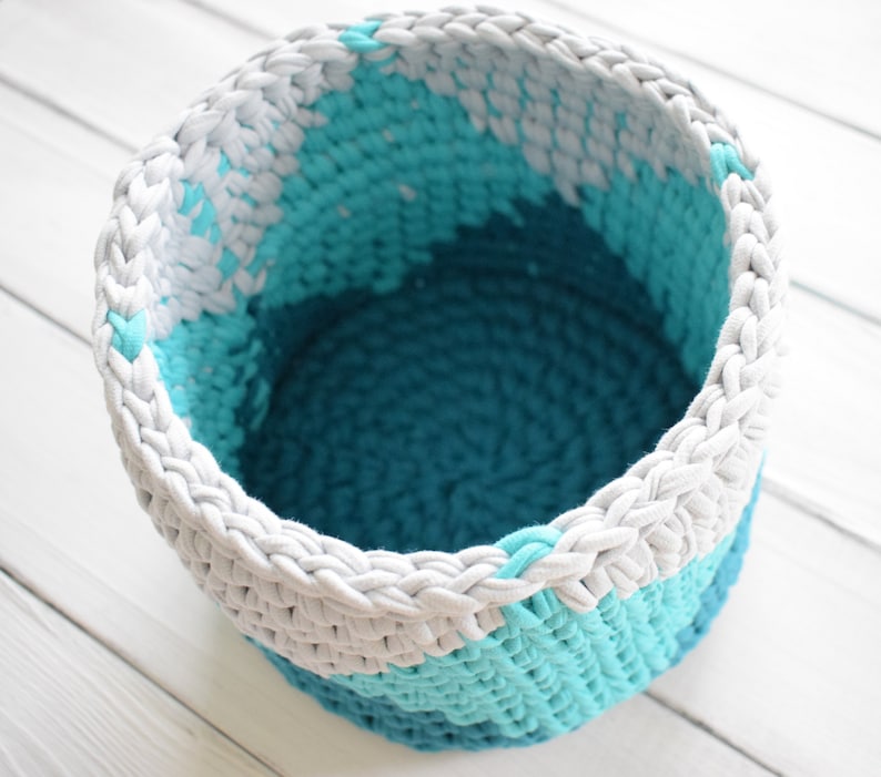 CROCHET PATTERN Crochet Basket Pattern, T-shirt Yarn Basket, Crocheted Basket, Tapestry Basket Tutorial, Tshirt Yarn Basket, Crochet Bowl image 4