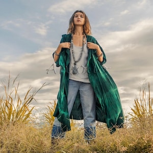 Handgjord Tie-Dye Maxi Hoodie Duster – Boho Festival Kimono | Willow
