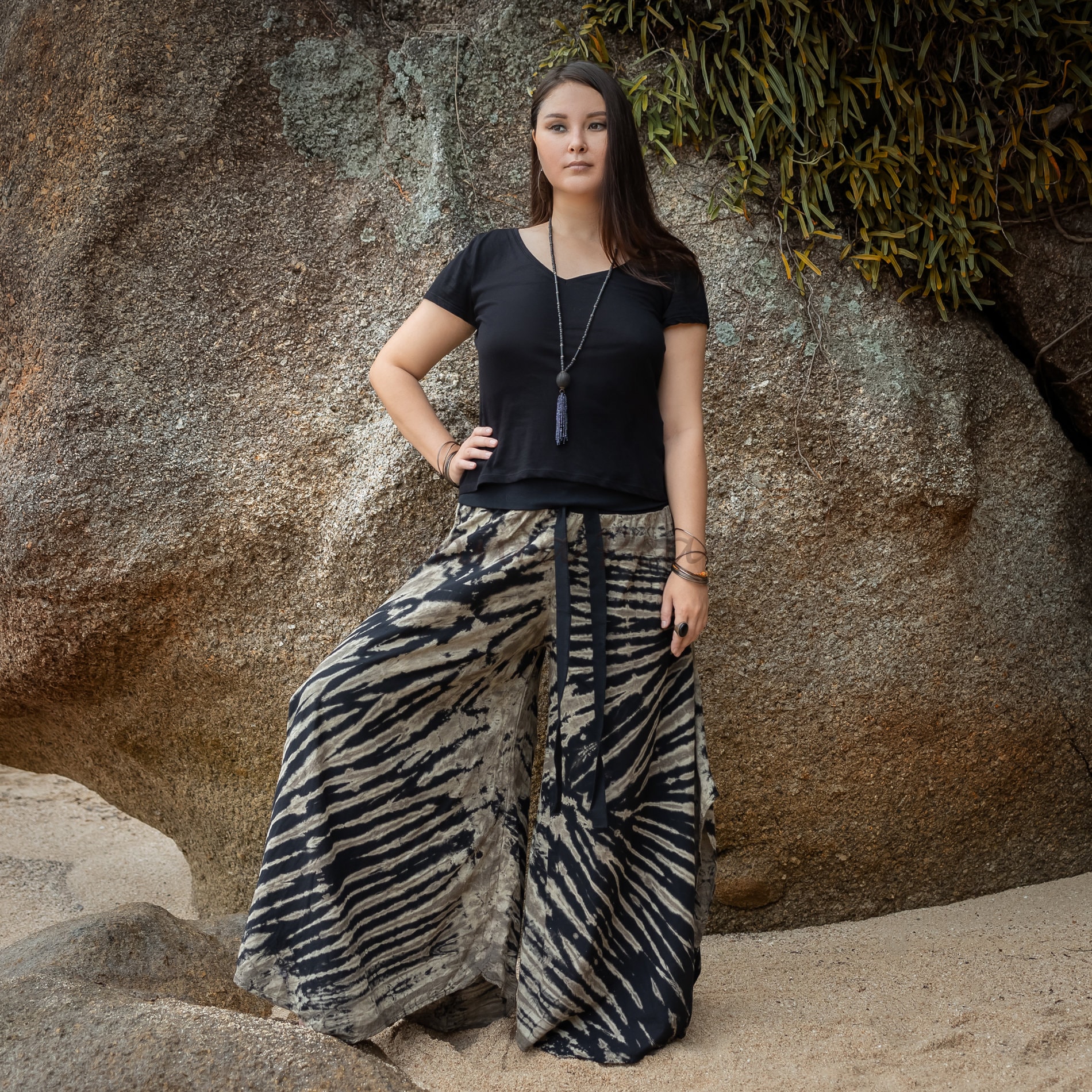 What to Wear with Indian Style Palazzo Pants? – 17 Chic Tops To Try! • Keep  Me Stylish