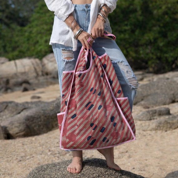 Reversible Kantha Hobo Bag – Dusty Rose Polka Upcycled Cotton Tote