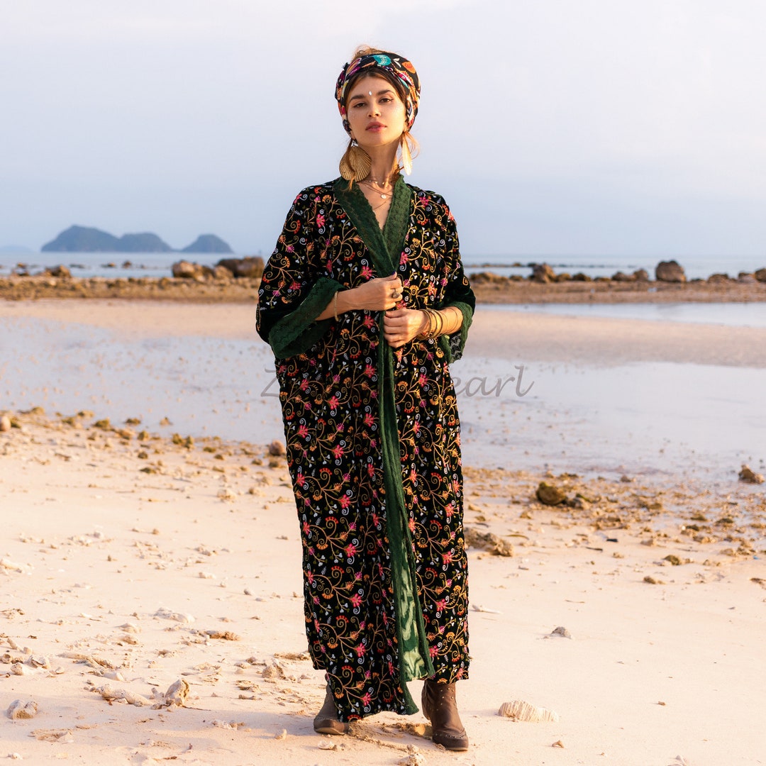 KIMONO WITH LONG UNDERLAY ECHOS OF ENCHANTMENT main image 1