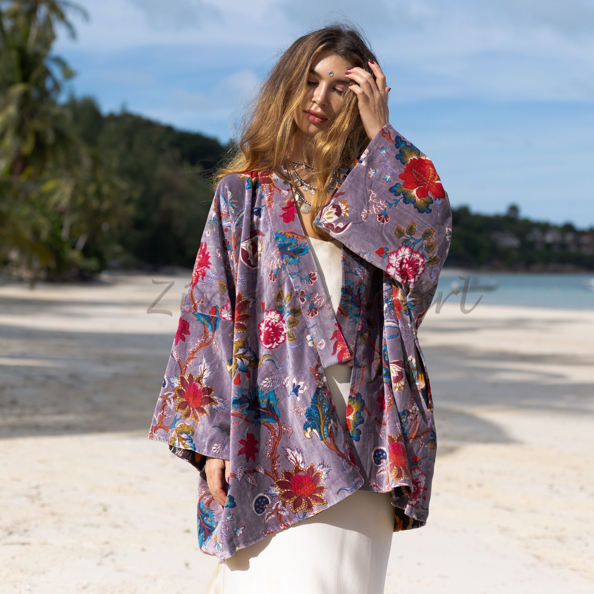 Luxury Velvet Robe Kimono Jacket – Boho Chic Floral Layer Luxury Velvet Robe Kimono Jacket – Boho Chic Floral Layer