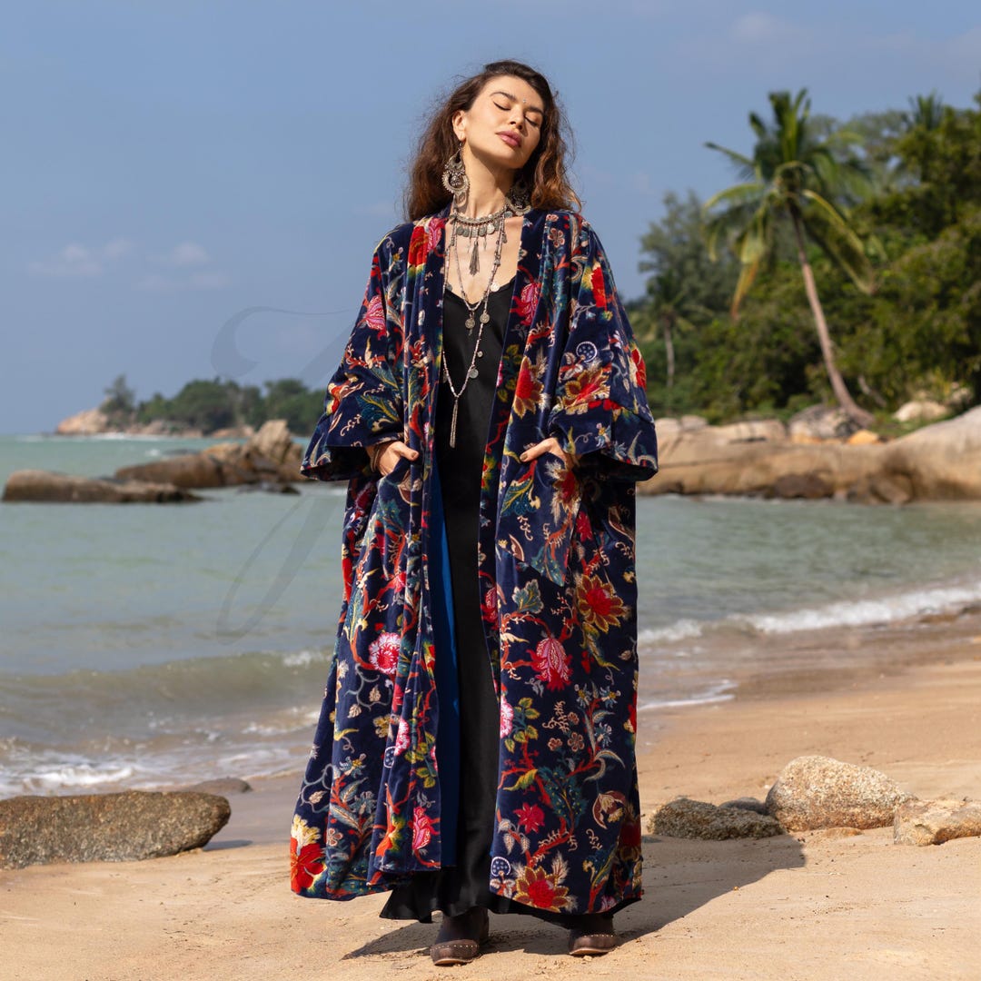 Luxurious Plus Size Velvet Kimono Duster – Venetian Sapphire