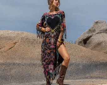 Poncho Boho Tie-Dye com Franjas Plus Size – Caftan de Algodão Feito à Mão | Arlo