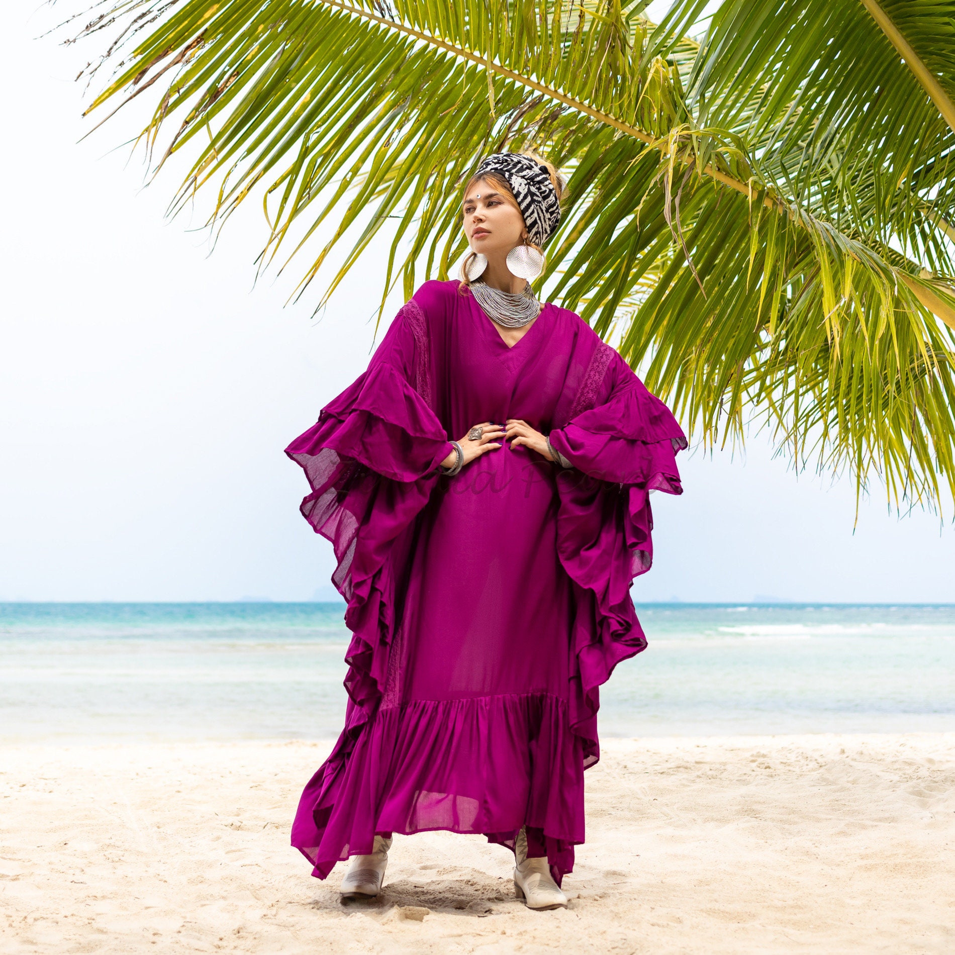 Caftan De Plage Brodé Kushi Blanc Fluo Rose - Taille 20 Plus, Neuf Avec Étiquette