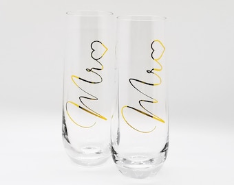 Mr and Mr Champagne Flutes, Gay Engagement Gift for Couple, Wedding Gifts for Couple, His and His Wedding Glasses Foil, Wedding Cups