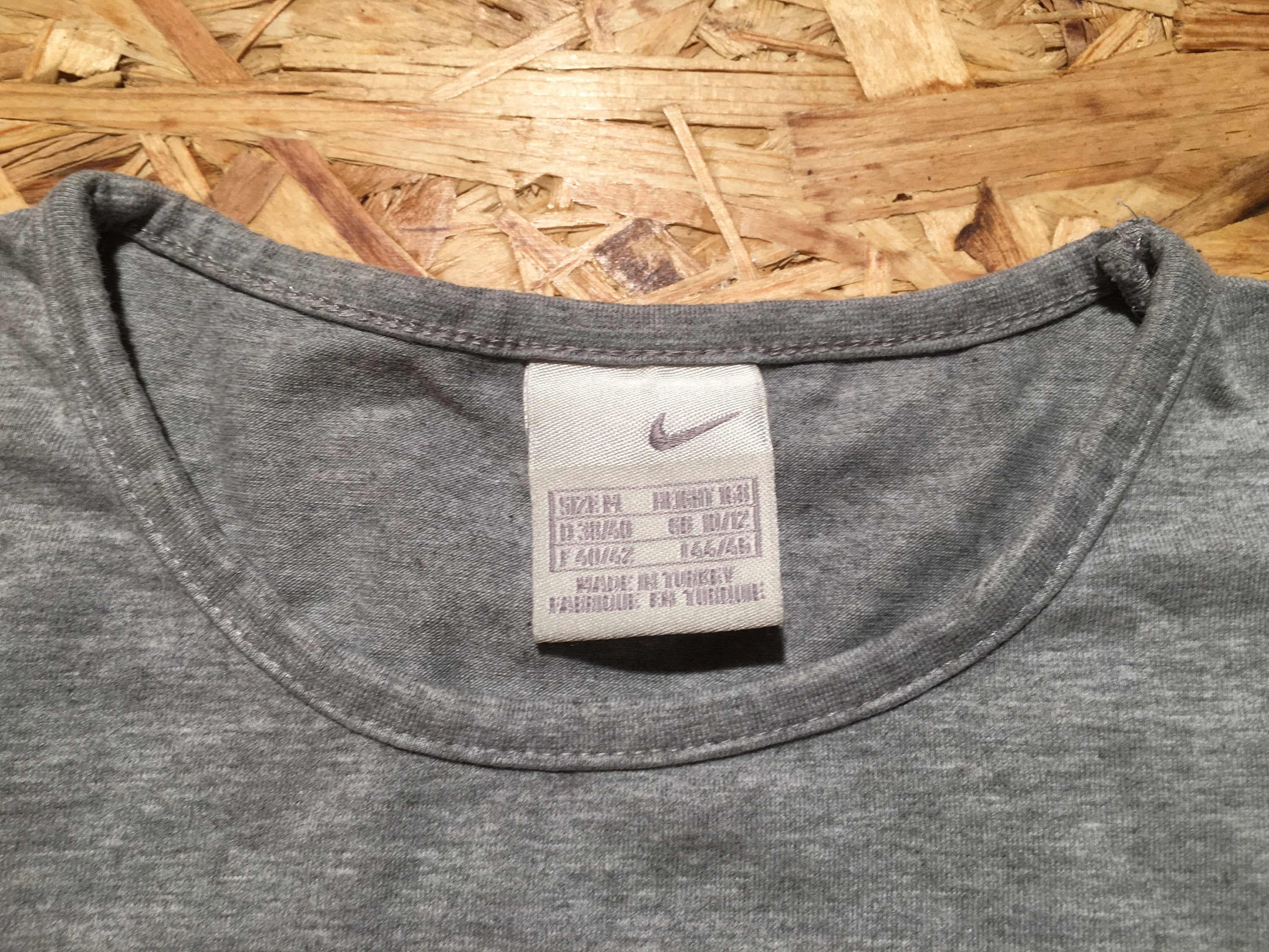 nike grey t shirt women's