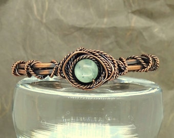 Quartz cuff copper bracelet, unique gemstone design, timeless witch jewellery, handmade gift for her, natural chic jewelry