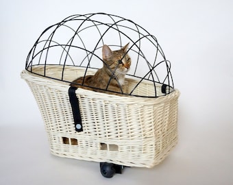 Handmade Wicker Bike Pet Carrier: Whitewashed Bicycle Basket With