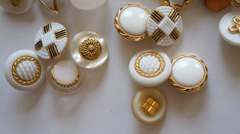 mix buttons set white gold 65 pieces different MEDIUM decorative buttons for decoration to sew sweet cute buttons mix