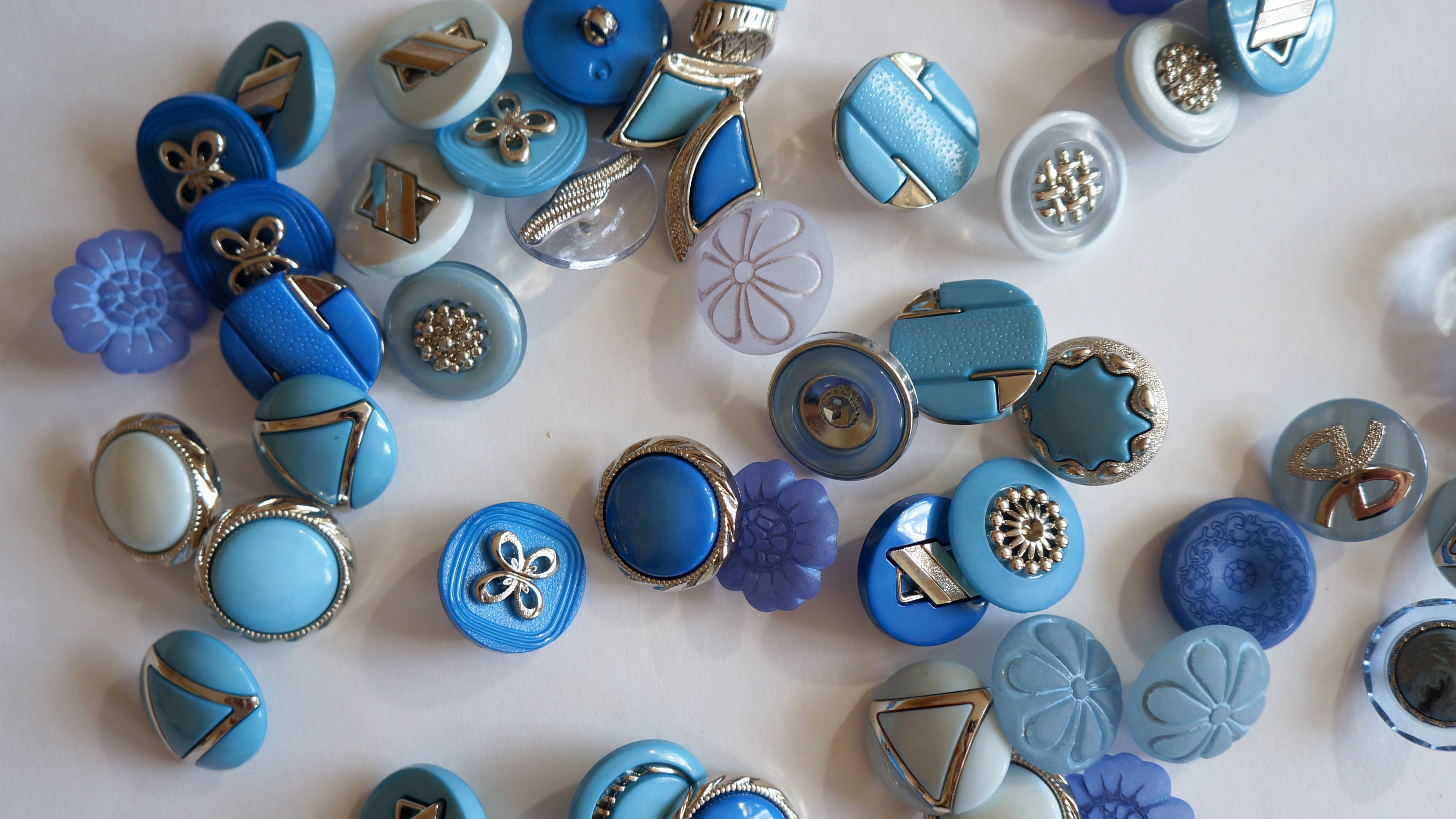 Decorative Buttons Set Blue Tone 65 Pieces Mix Colored Buttons Etsy