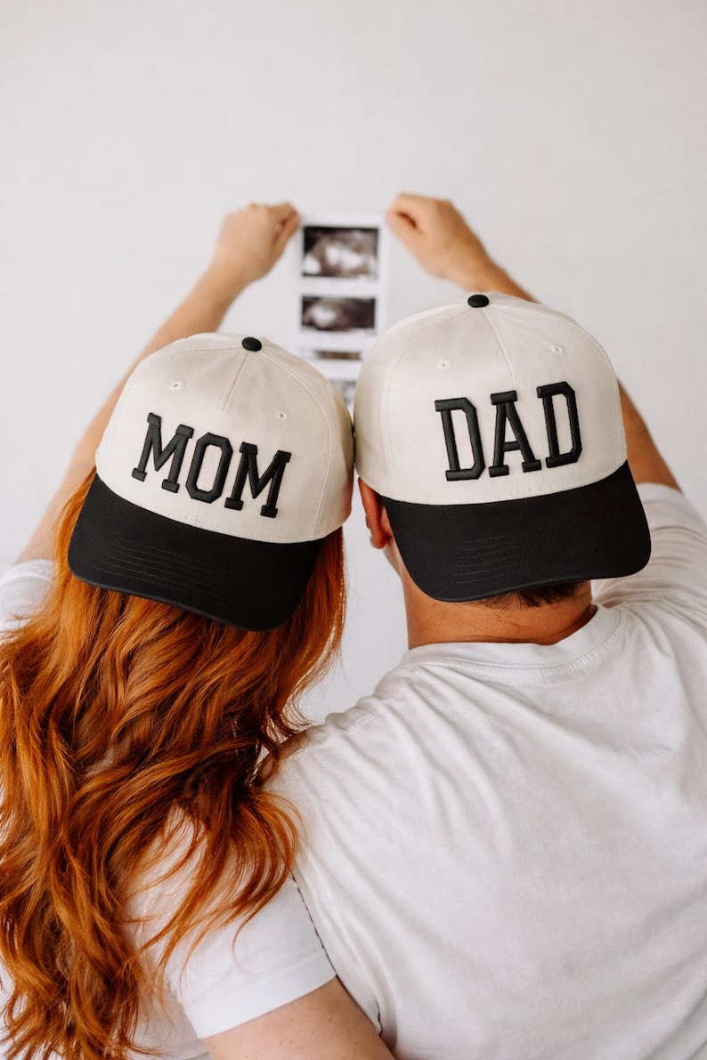 Gorra de papá bordada, gorra de béisbol con letras abullonadas, regalo para mamá primeriza imagen 1