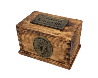Urne à queue d&#39;aronde flamme rustique / Urne de crémation artisanale en pin / Urne en bois pour cendres humaines