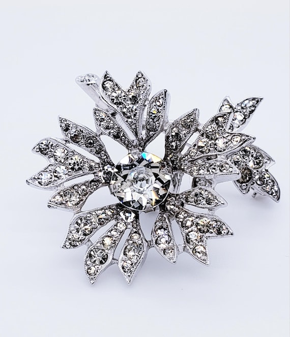 Exquisite Dior by Kramer Tremblant Fashion Brooch - Etsy display picture 1