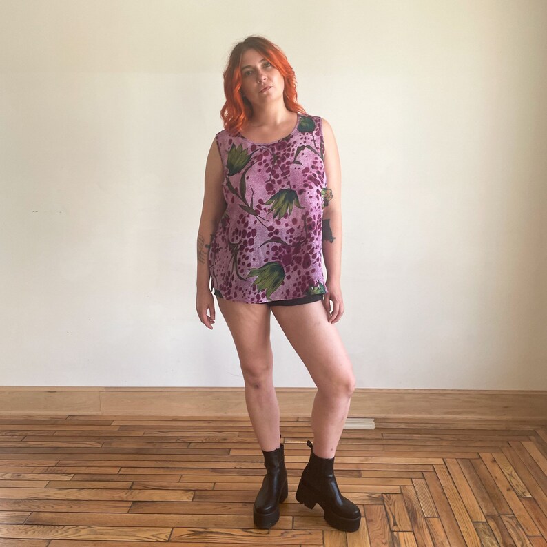 90s Blouse Printed Floral Tank Blouse Sheer Purple Airbrush Style Floral Green Print zdjęcie 2