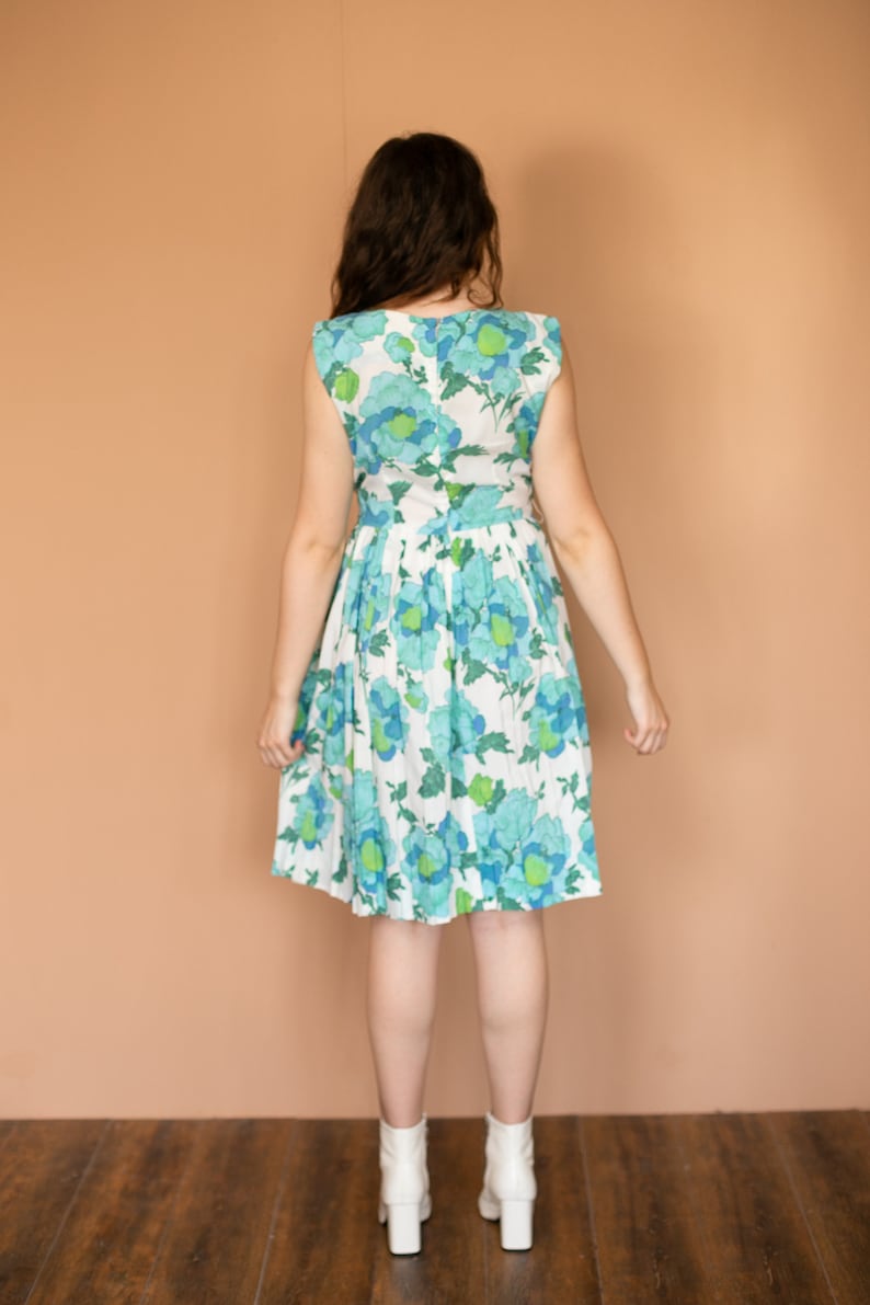 50s Floral Cocktail Dress Full Skirt Pleated Day Dress Sun Dress Green Blue Floral Print Dress 28 inch Waist