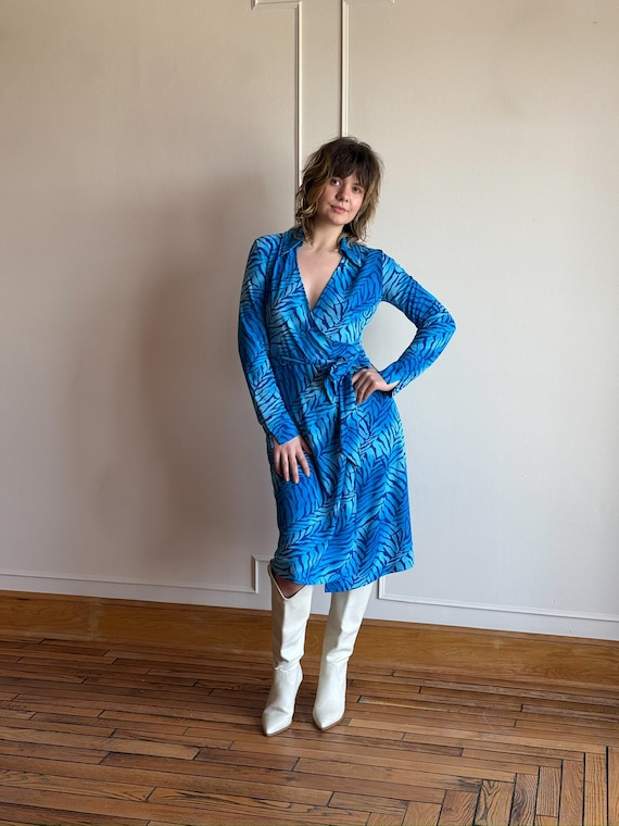 90s/Y2K Express Blue Zebra Print Long Sleeve Wrap… - image 2