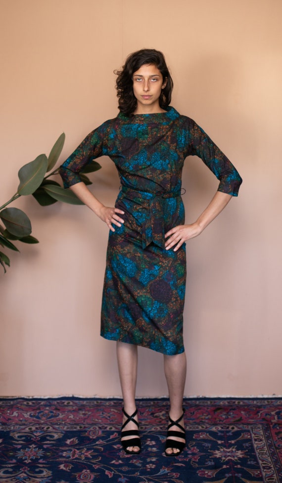 40s Tie Dye Boat Neck Party Dress Belted Blue Bro… - image 5