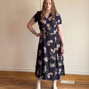 90s Navy Blue Button Down Dress with Floral Print / Collared Day Dress Everyday Spring Maxi Short Sleeve Ditsy Dress L / XL