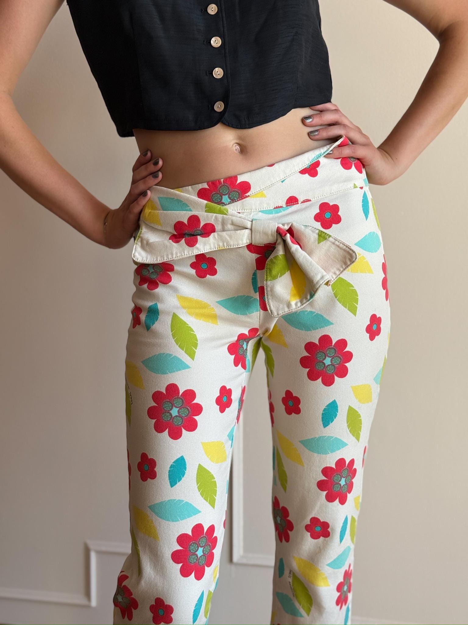 Y2k/90s Moschino Flower Print Low Rise Capri Jeans Colorful