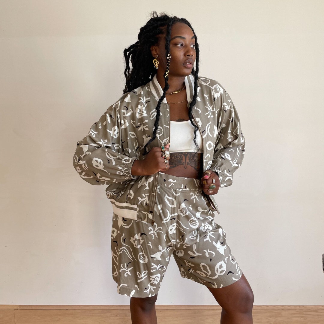 80s Rayon Two Piece Set – High Waist Shorts & Bomber Jacket - XL