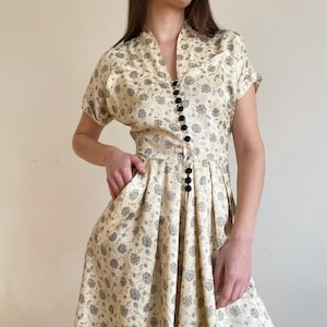 40s Silk Dress Floral Midi Dress Illusion Sweetheart Neckline Short Sleeve Fit and Flare Jacquard Damask Button Dress Pockets Full Skirt image 1