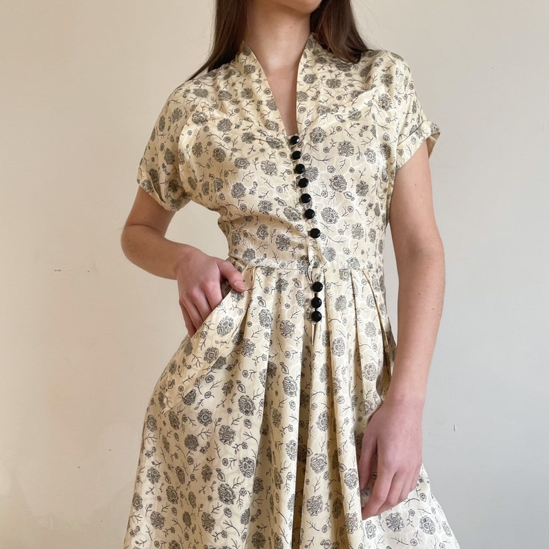 40s Silk Dress Floral Midi Dress Illusion Sweetheart Neckline Short Sleeve Fit and Flare Jacquard Damask Button Dress Pockets Full Skirt image 1