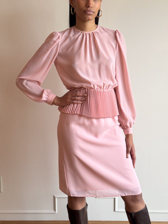 80s Two Piece Pastel Pink Skirt Set Origami Pleat… - image 3