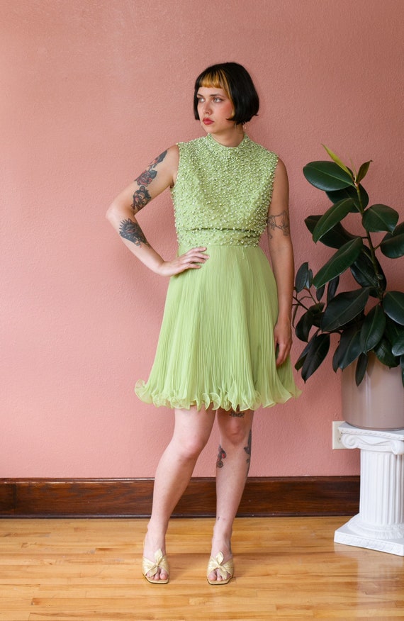 50s 60s Light Green Dress Beaded Pearl Crystal Hi… - image 4