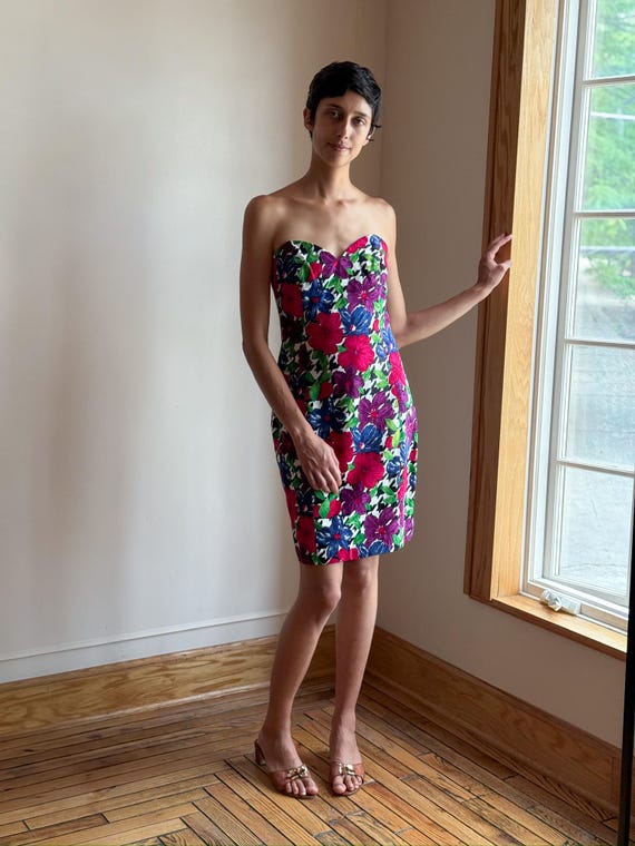 retro strapless dress 80s Strapless Floral Mini Dress – Sweetheart Neckline Cocktail Dress –  Small