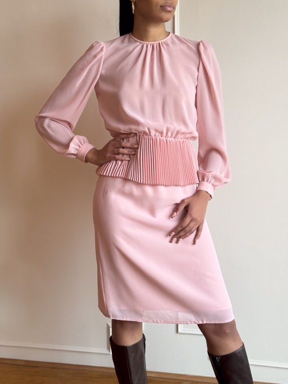 80s Two Piece Pastel Pink Skirt Set Origami Pleat… - image 7