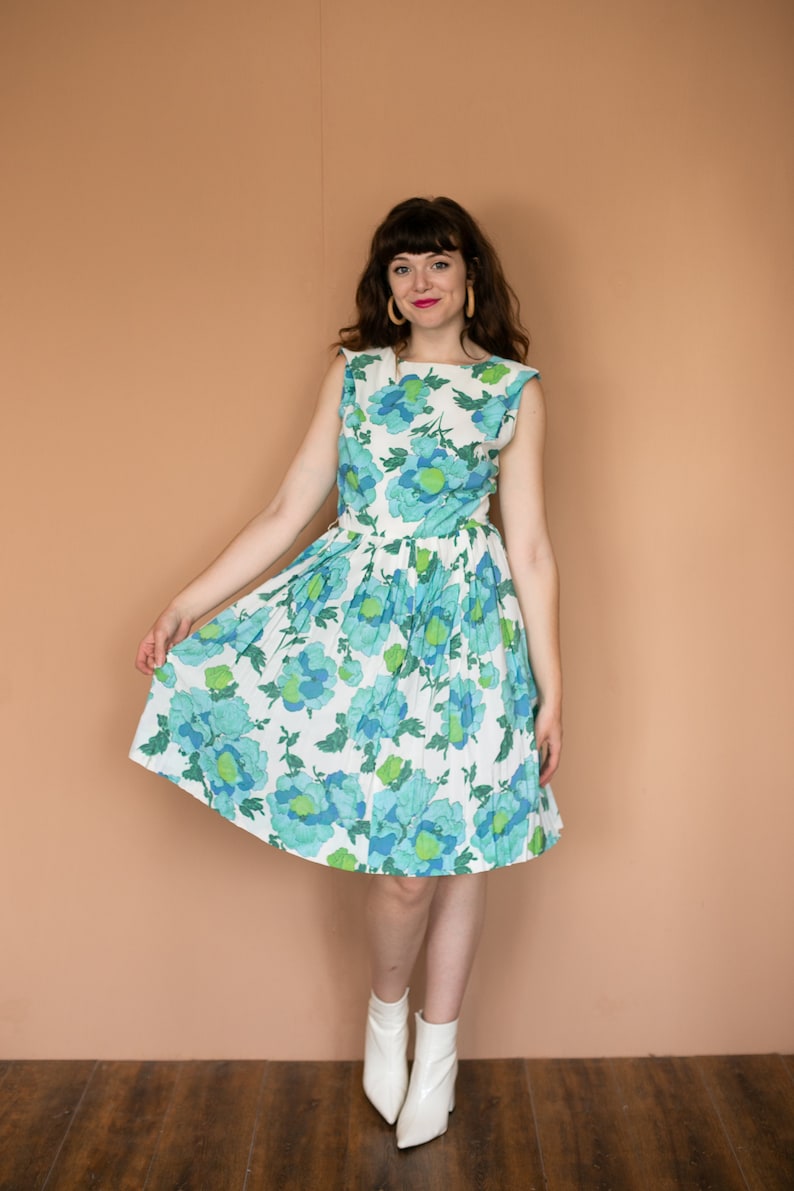 50s Floral Cocktail Dress Full Skirt Pleated Day Dress Sun Dress Green Blue Floral Print Dress 28 inch Waist