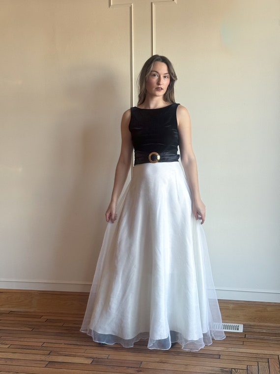90s Black & White Chiffon Full Flowing Skirt Ballgown Holiday Gown NYE Contrast Minimal Statement Dress Velvet Top Occasion Tank Dress 90s Black & White Chiffon Full Flowing Skirt Ballgown Holiday Gown NYE Contrast Minimal Statement Dress Velvet Top Occasion Tank Dress