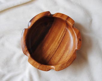 Tazón redondo de vaina de mono / Tazón de vaina de mono circular / tazón redondo de madera / tazón redondo de madera