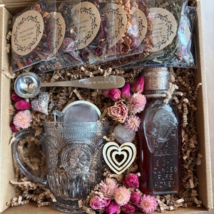 Tea is Love Gift Box