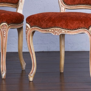 Antique French Louis XV Style Painted Dining Chairs W/ Burnt Orange Fabric Set of 6 image 9